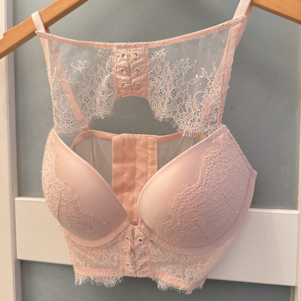 Victoria's Secret High Neck Lace Push-Up Bra